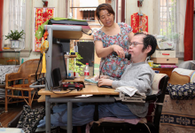 漸凍人的“破冰”人生：自學(xué)日語(yǔ)翻譯百萬(wàn)字，熱心公益