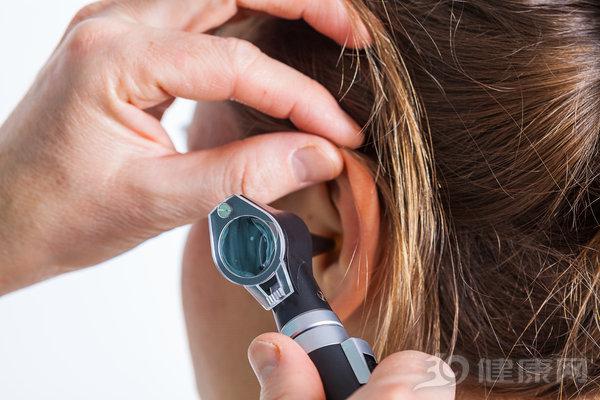 地中海飲食好處多多，新研究再增一項：阻止晚年失聰！