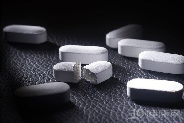 一喝就聽話？隱藏在迷奸藥背后的原兇，女性都應該知道！