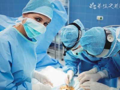 美國抗疫醫(yī)生不堪壓力自殺 疫情下如何保持心理健康