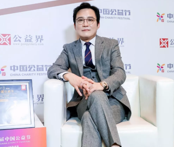 #第八屆中國公益節#上海藝星祝賀Yestar藝星連續4年再獲“責任品牌獎”-易網健康養生網 #第八屆中國公益節#上海藝星祝賀Yestar藝星連續4年再獲“責任品牌獎”