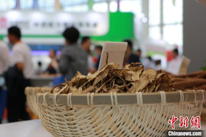 中藥材質量現狀堪憂 亟需有“地頭”到“床頭”的追溯