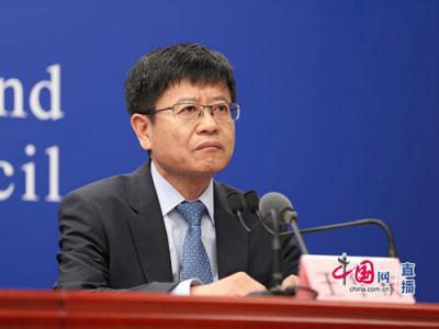 疾控專家:新冠疫苗接種非常有必要接種后要繼續戴口罩