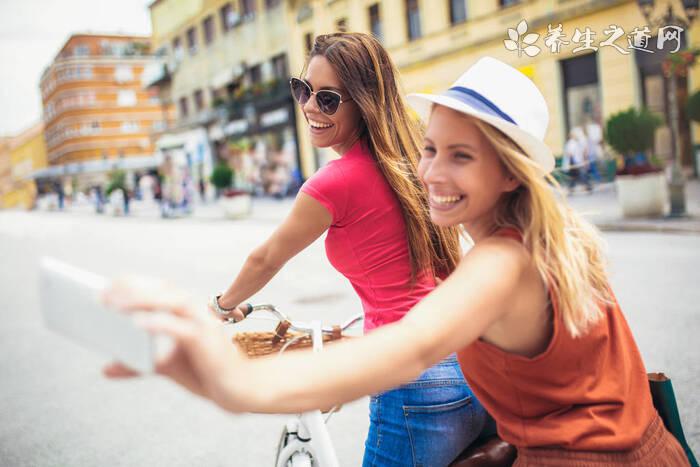 鮮花漲價近4倍 婦女節送什么禮物好