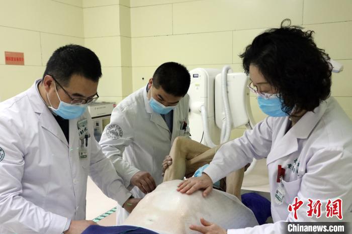 探訪中國首個碳離子癌癥治療中心：已達全球同等水平