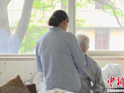 中國阿爾茨海默病患病率逐年增長 診療困境如何破解？
