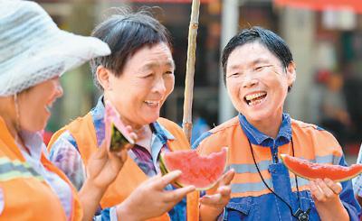 三伏天來了，小心中暑！（健康直通車（第61站））