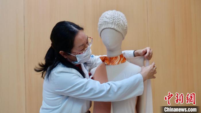 浙江醫生首創“放療服”：不愿患者因脫光治療面露難色