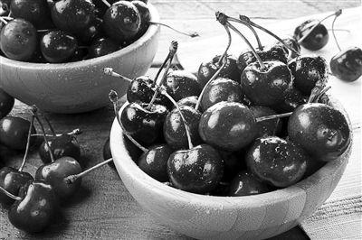 車厘子成年貨寵兒，它和櫻桃差的只是價格嗎？