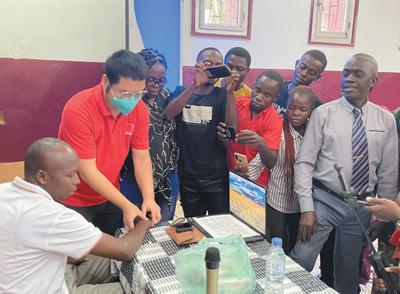 六十年援外醫療書寫大愛無疆（中國援外醫療隊派遣60周年）