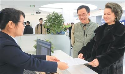 浙江義烏外籍人員參加基本醫保人數破萬