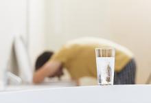 惡心嘔吐因為啥？不只是腸胃出毛病！