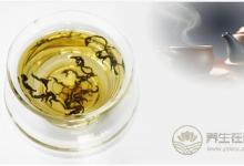 痘痘老是冒臉上咋辦？喝蒲公英茶用溫水洗臉預防