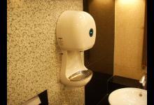 用公共廁所的烘手機(jī) 你的手可能會(huì)白洗