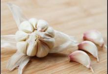 大蒜發(fā)芽還能吃嗎?食用后竟會產(chǎn)生這些意想不到的現(xiàn)象