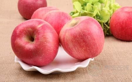 全世界人都愛(ài)它  一天吃幾個(gè)蘋(píng)果最好