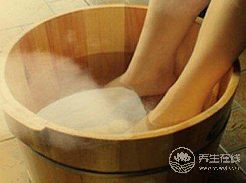 冬季養生要泡腳，舒筋活血好處多