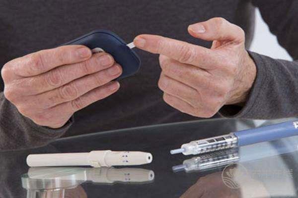 小伙水果當飯連吃一個月進ICU，吃水果這些事情需要注意