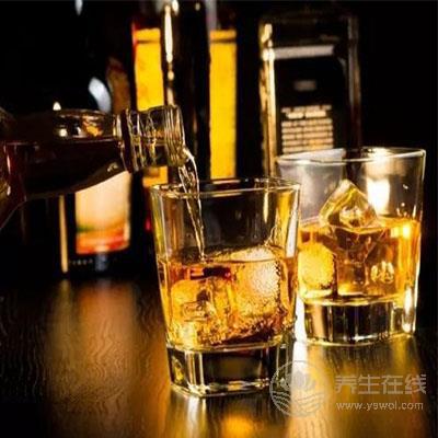 醫生提醒：空腹千萬別亂吃，這些食物越吃腸胃越傷