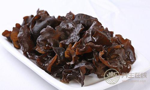 5種食物幫助身體排毒，長痘、臉色暗黃都需要