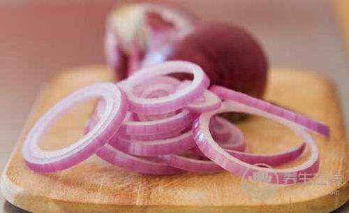 一患有脂肪肝，吃8種食物能緩解