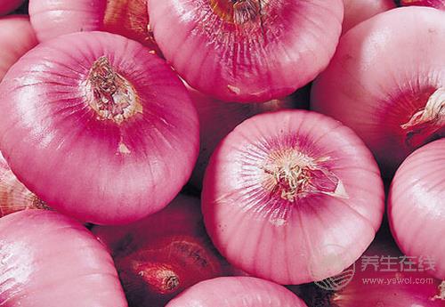 切讓你流淚、吃讓你嫌棄的洋蔥，好處這么多！下次不扔了