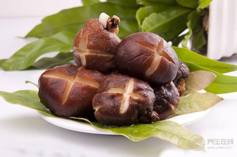 抽煙的人一定要看：4種清肺食物幫助保護(hù)您和家人的肺