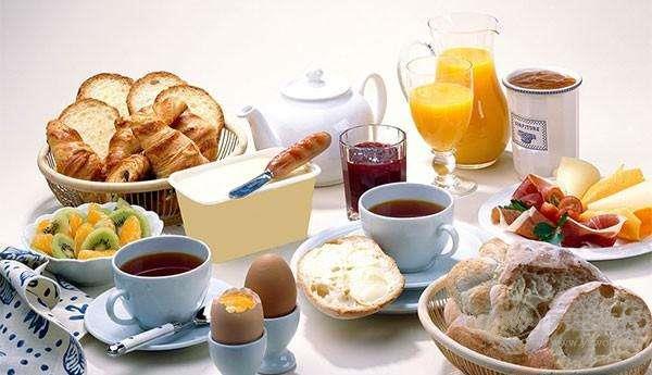 不小心發(fā)生食物中毒怎么辦？教你幾招快速解毒