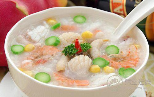 肌膚暗沉老得快，養顏必吃2款補血粥