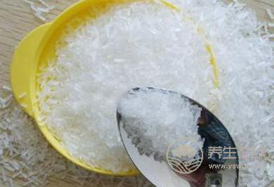 偏頭痛可能是這3種食物引起的