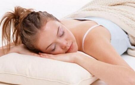 吃什么東西能促進睡眠？