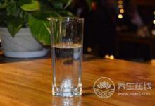 早上一杯水怎么喝最健康？