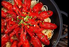 小龍蝦這幾個(gè)部位不要吃，對(duì)身體有害