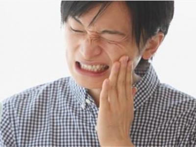 牙齒一碰到涼水就疼以及牙齒過敏的原因