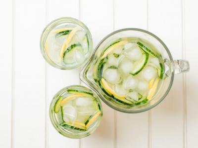 想要排毒應(yīng)該喝什么排毒效果最好