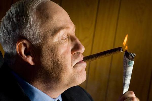 生活中無(wú)法避免吸煙時(shí)要如何減小危害