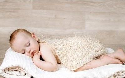 在睡覺(jué)時(shí)保持怎樣的姿勢(shì)會(huì)睡的更好