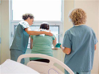 腰椎強直的原因以及什么是腰椎強直