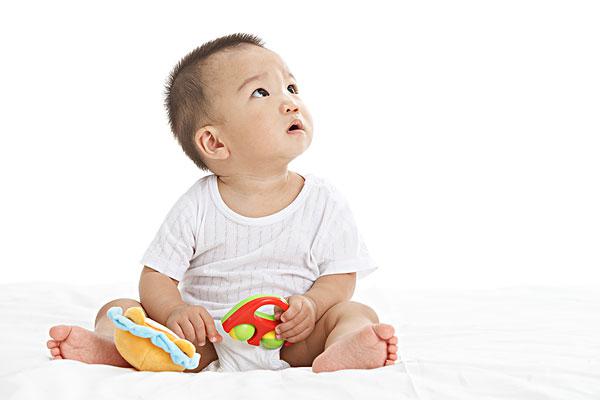 寶寶正常學會走路的年齡應該是多大