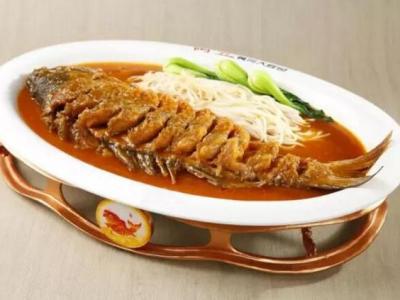 油淋黃河鯉魚的傳統做法應該怎么做
