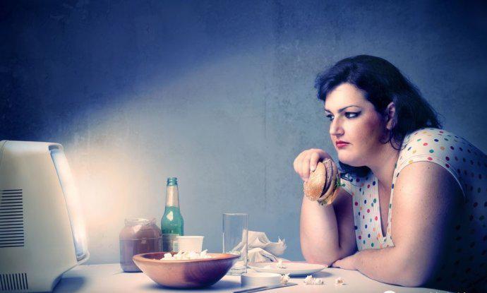 經(jīng)常坐著肚子上容易長肉應(yīng)該怎么減