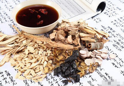 服用中藥的期間這四種食物需要遠離