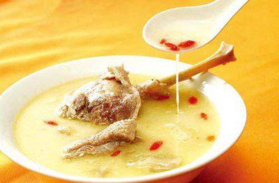 晚上喝湯<a href=http://www.logojc.com/jkys/ target=_blank class=infotextkey>養生</a>千萬不要喝這幾種湯-易網<a href=http://www.logojc.com/ target=_blank class=infotextkey>健康養生</a>網 晚上喝湯養生千萬不要喝這幾種湯