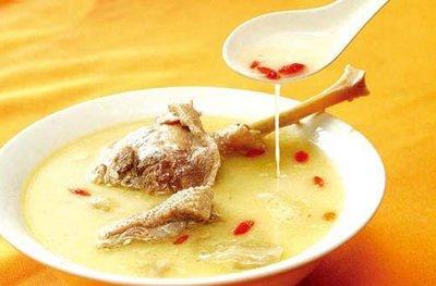 晚上喝湯養(yǎng)生千萬不要喝這幾種湯