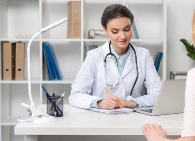 拉筋運(yùn)動(dòng)前需要了解哪一些注意禁忌-易網(wǎng)健康<a href=http://www.logojc.com/jkys/ target=_blank class=infotextkey>養(yǎng)生</a>網(wǎng) 拉筋運(yùn)動(dòng)前需要了解哪一些注意禁忌