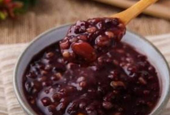 黑豆粥的做法方法 黑米粥非常簡單的做法