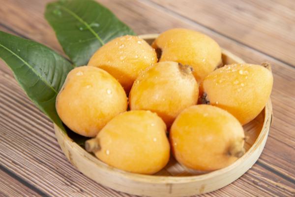 枇杷一天吃多少最合適 枇杷可以怎么吃