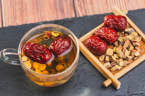 紅棗怎么吃不上火還祛濕 紅棗不上火還祛濕該如何吃