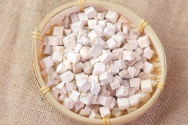 茯苓怎么吃祛濕效果好 不合適吃茯苓的人群