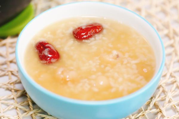 秋冬季吃什么食物暖胃 養(yǎng)胃又容易消化的食物-易網(wǎng)健康養(yǎng)生網(wǎng) 秋冬季吃什么食物暖胃 養(yǎng)胃又容易消化的食物